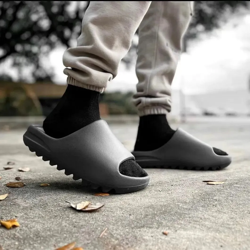 Adidas Yeezy Slide Onyx (2022/2023)