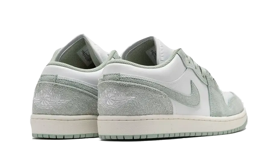 Air Jordan 1 Low SE White Seafoam
