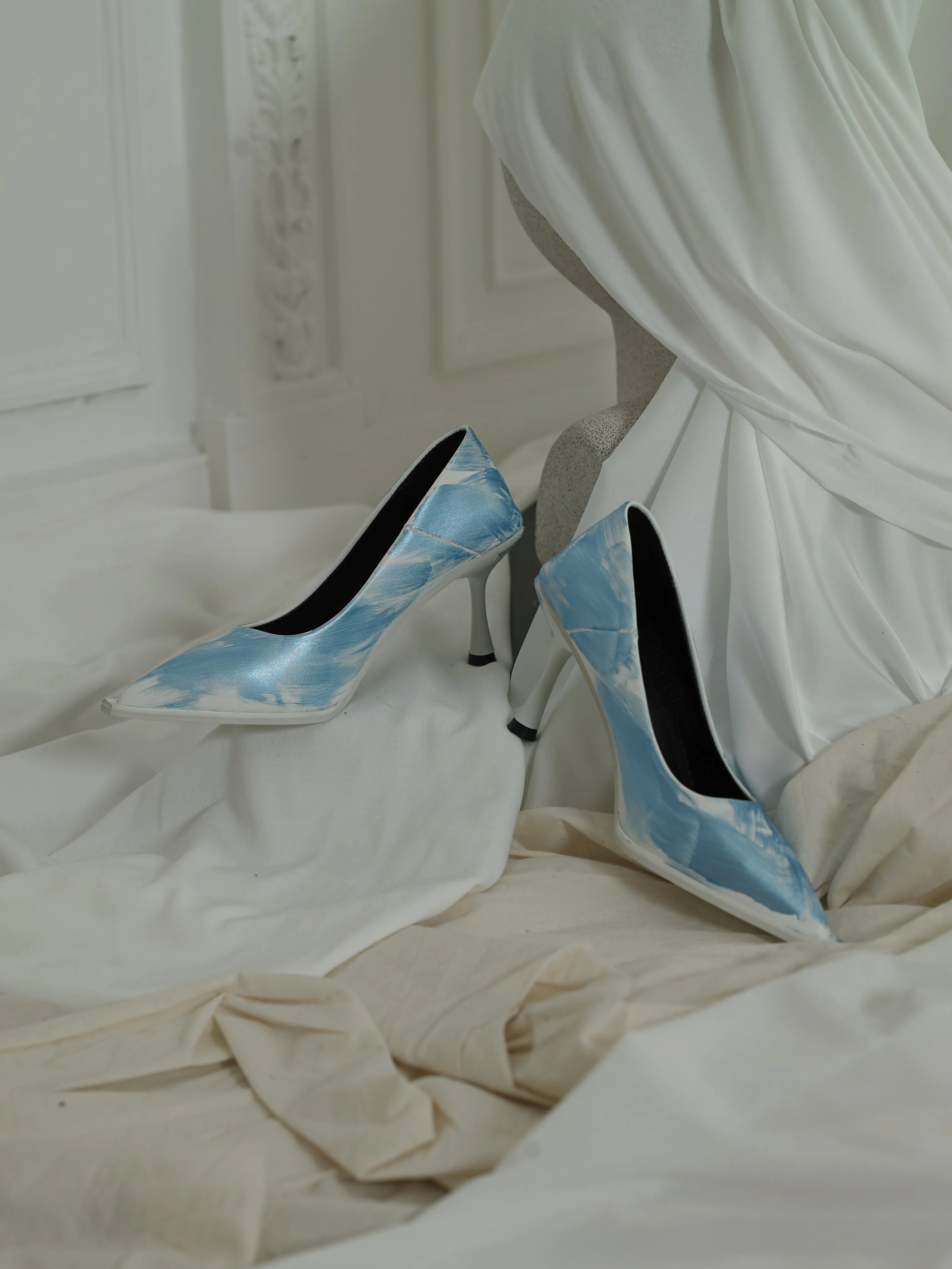 Artisanal Sonic Fade Pumps - Ocean/White