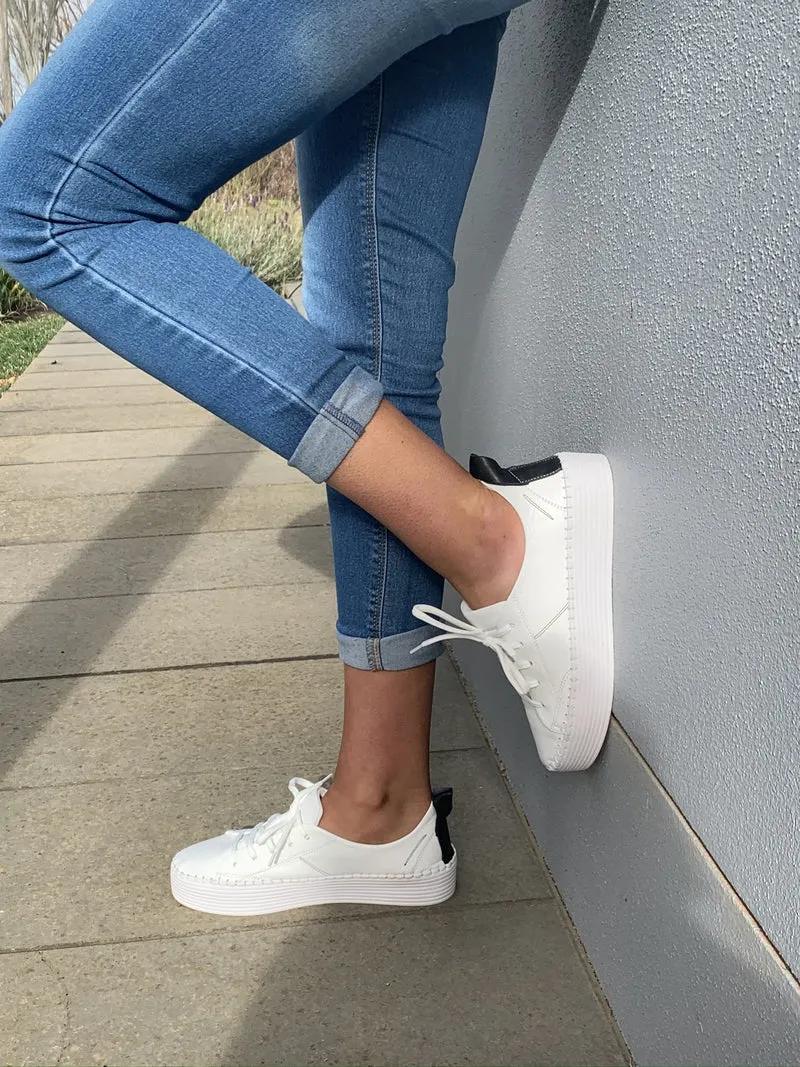 Bueno Sailor Sneakers - White