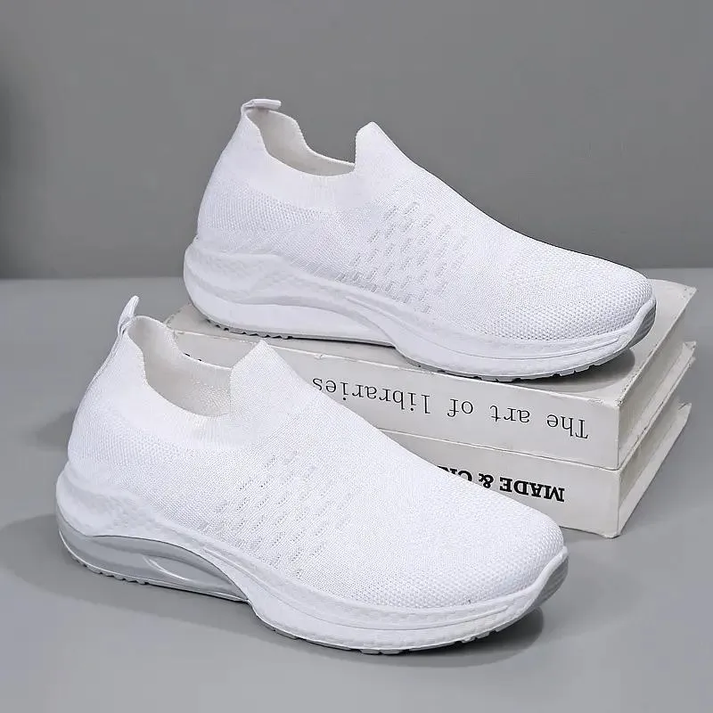 new soft sole sports shoes