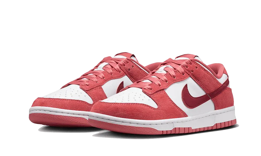 Nike Dunk Low Valentine's Day 2024
