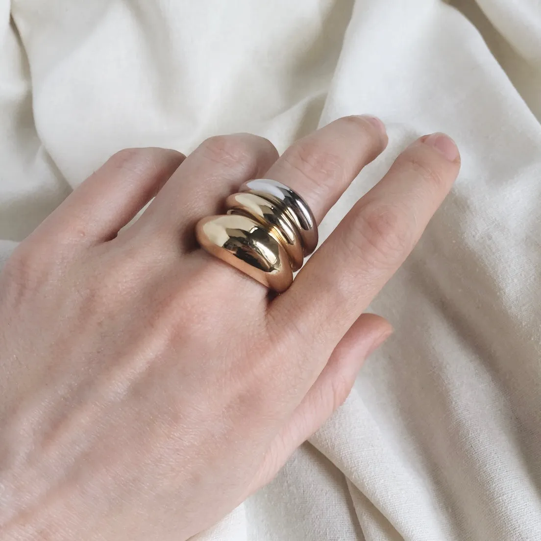 Organic Ring in Gold