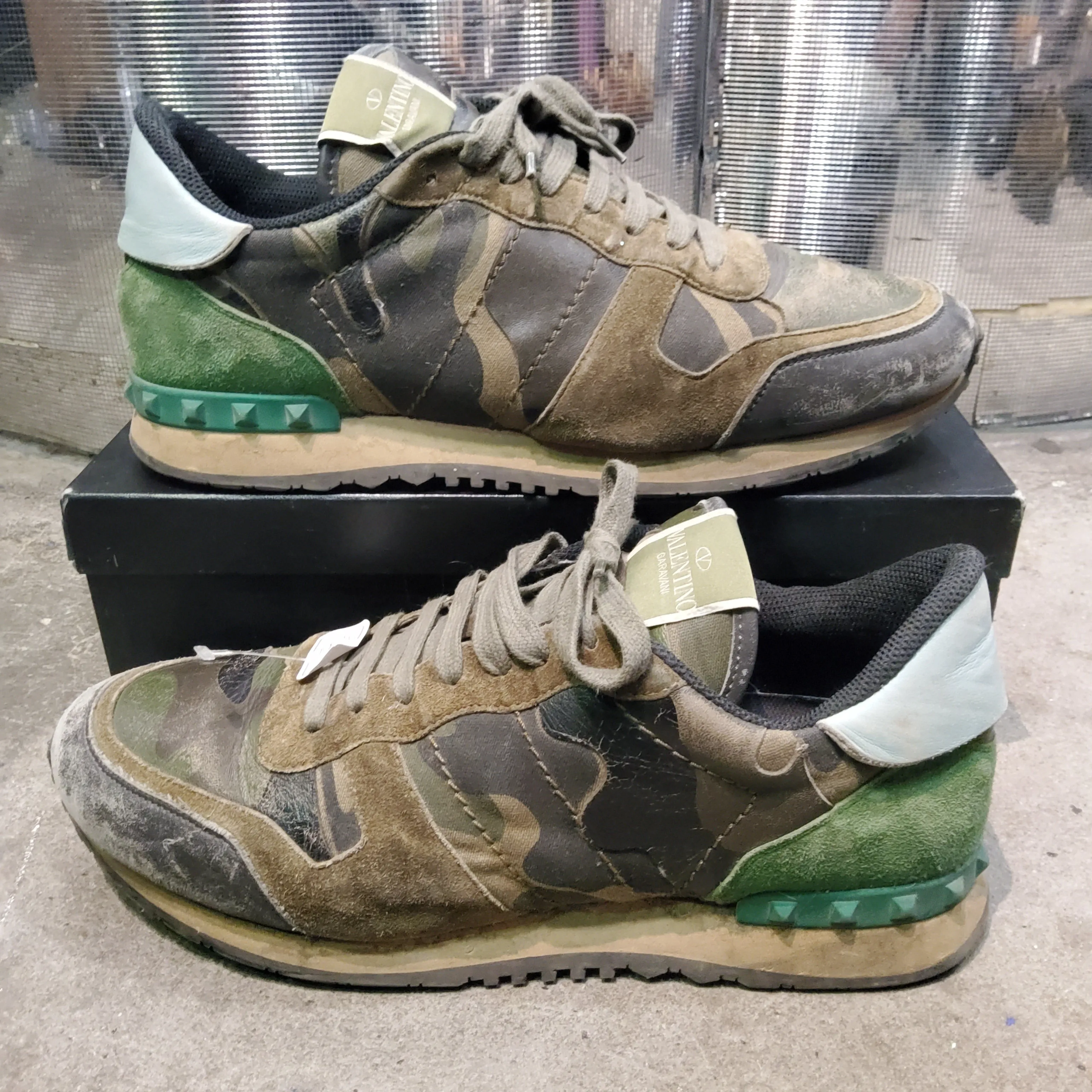 ROCKRUNNER LOW LEATHER SNEAKERS