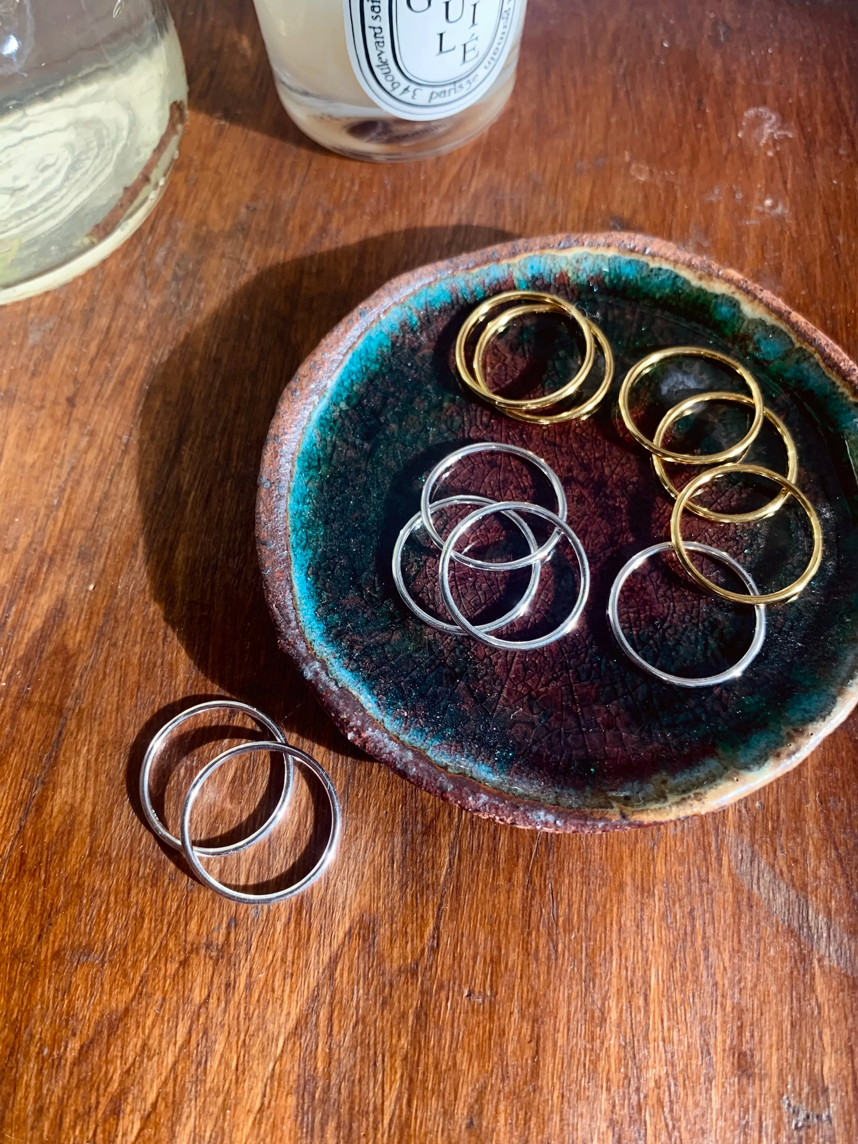 Sonya Thin Round Band