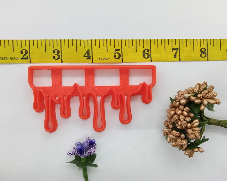 THIN DRIPS CHOCOLATE DRIPS BORDER CUTTER