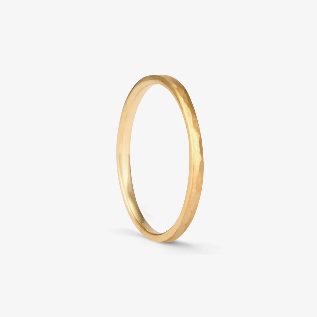 Thin Hammered Band | R4002