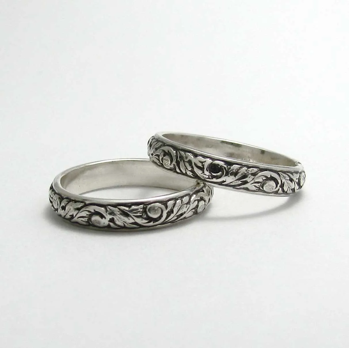 Thin Leaf Band