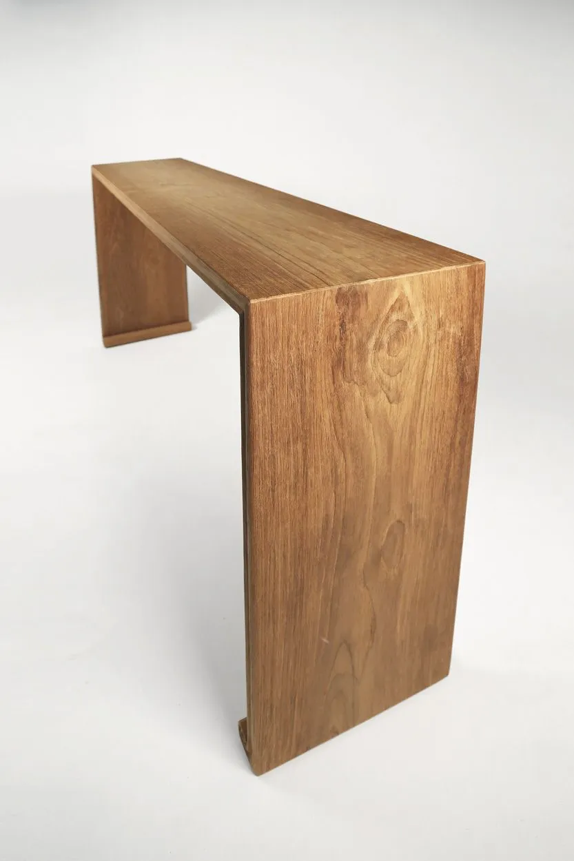 Thin Mandarin Console