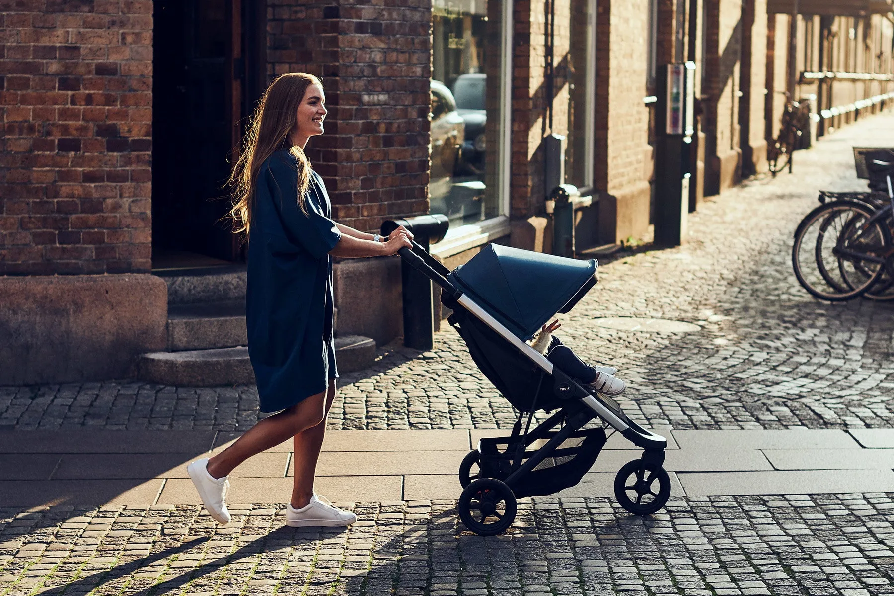 Thule Spring Black/Teal Melange - In Stock