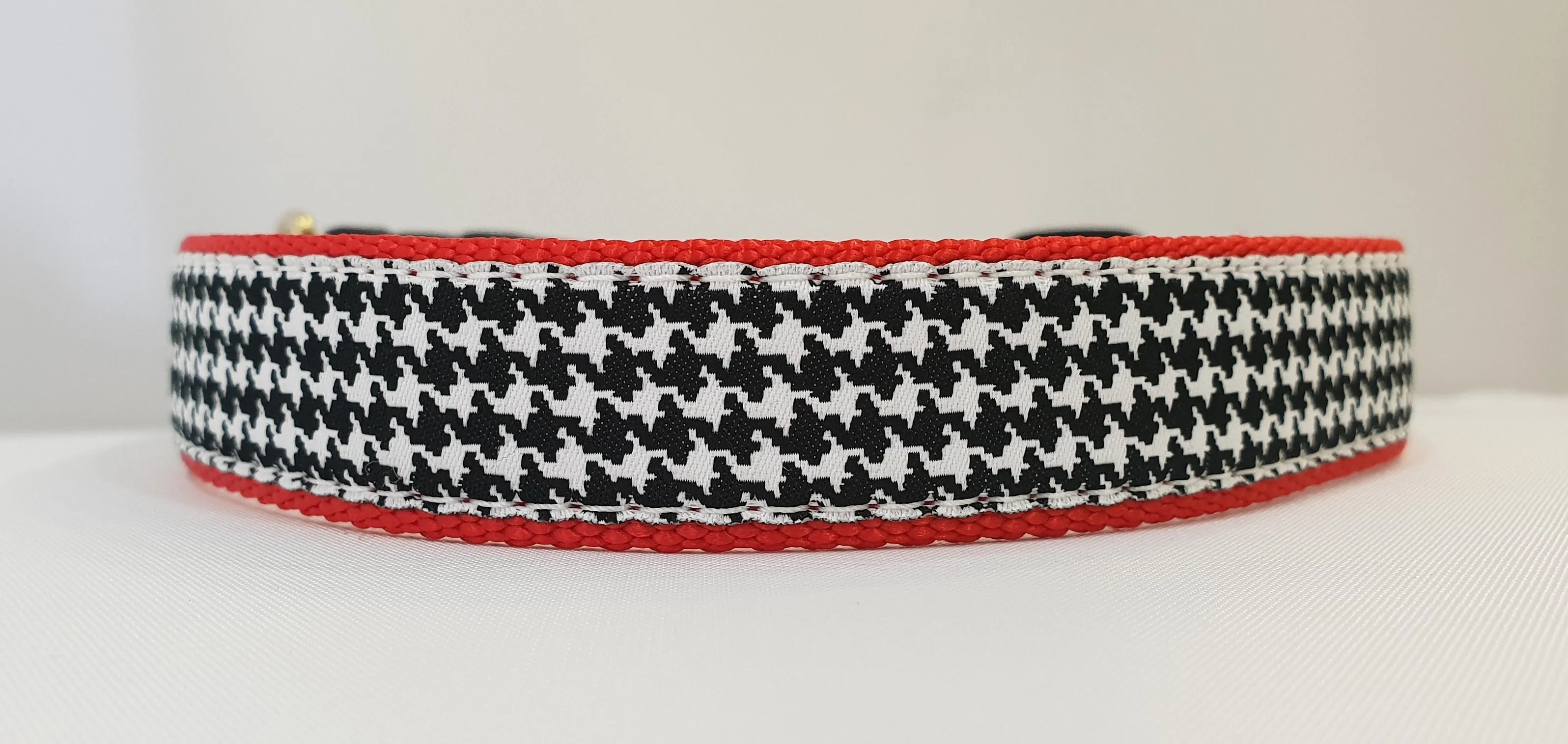 UPC Thin Fabric Collar