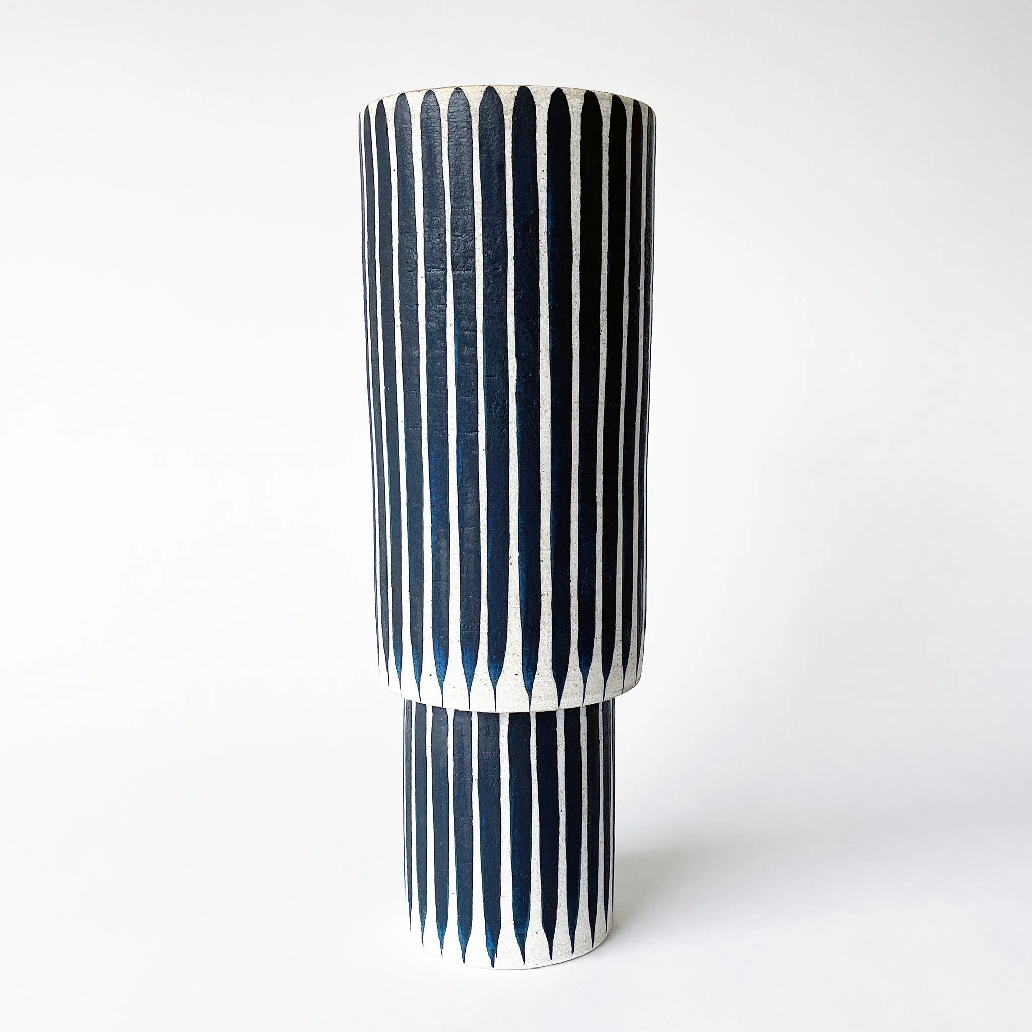 Vessel Step Thin: Stripes Black