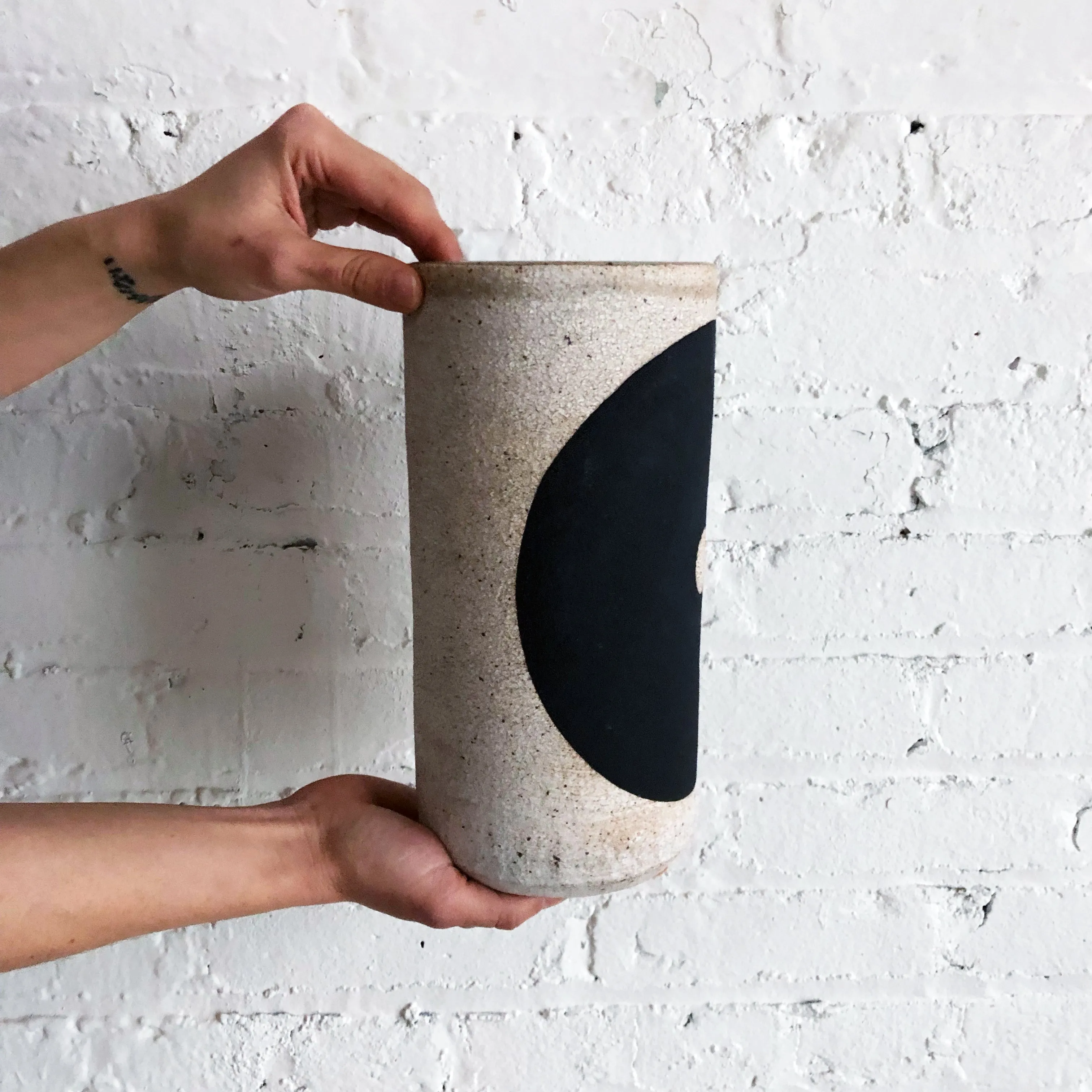 Vessel Thin: Black Hole