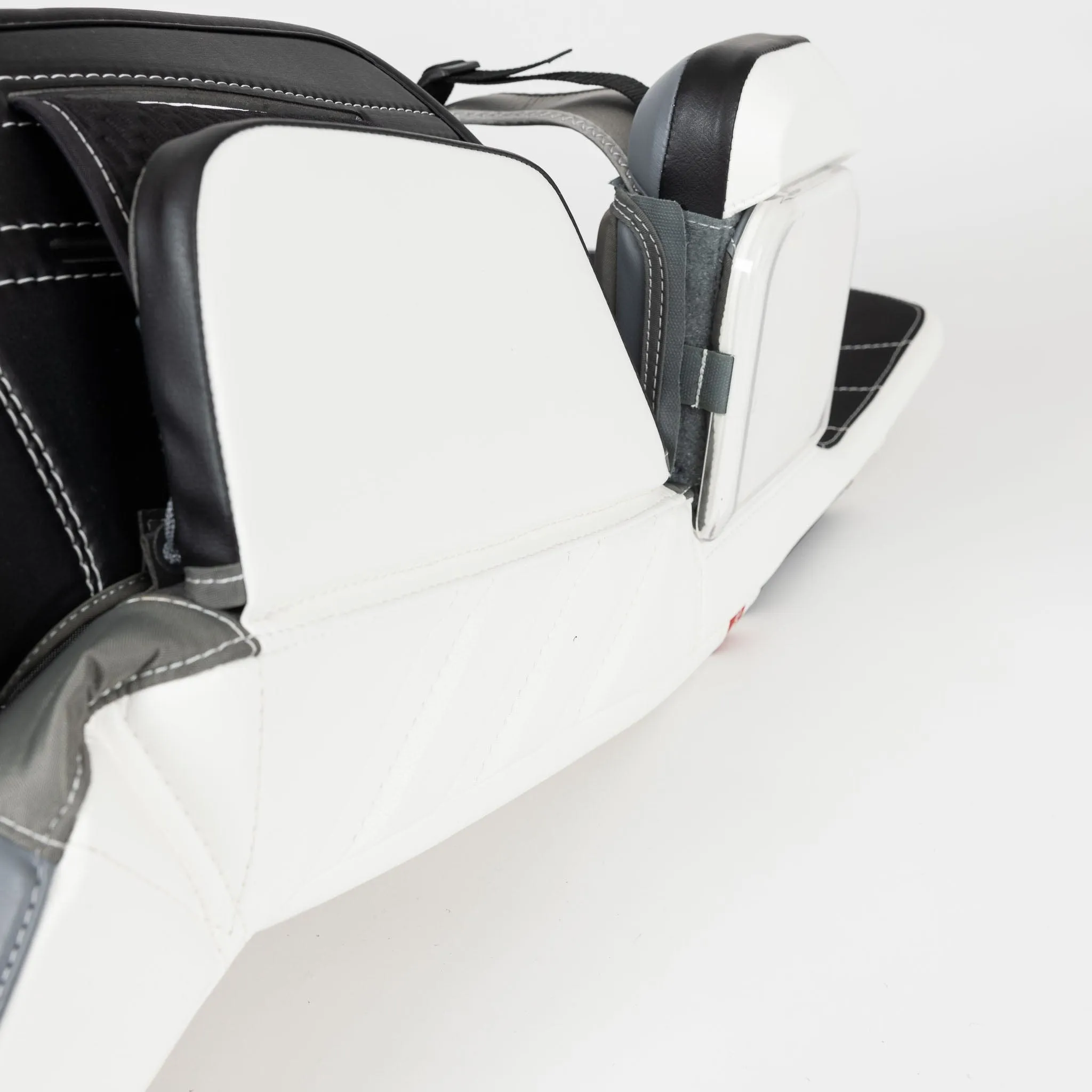 Warrior Ritual G6 E  Senior Goalie Leg Pads
